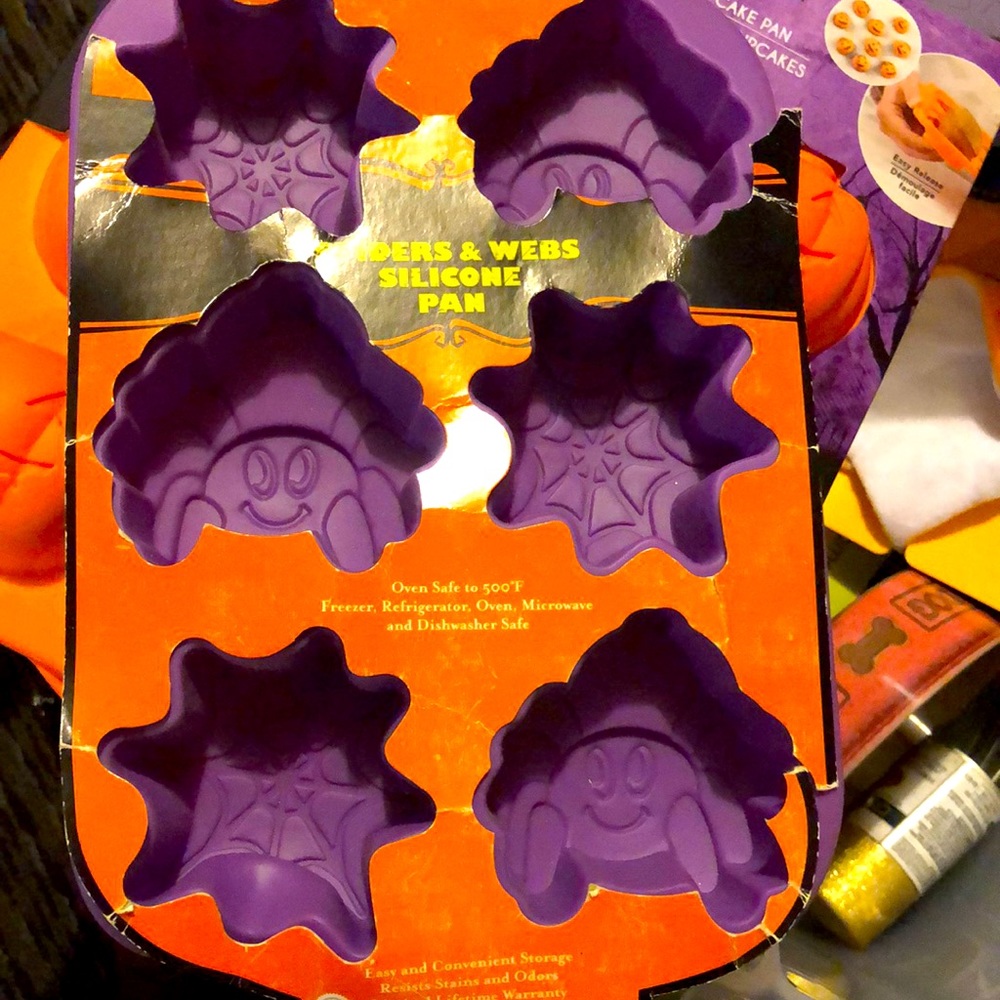Spider and Web silicone cupcake ice cube soap and lotion bar maker